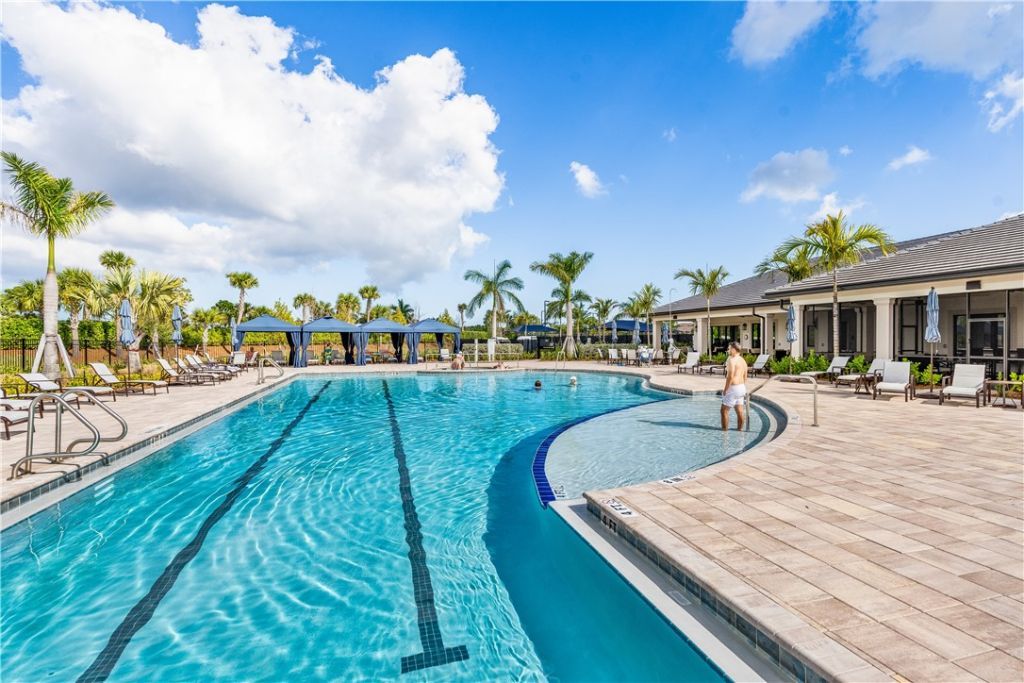 4181 Silver Maple Way , Vero Beach, FL 32967 Photo