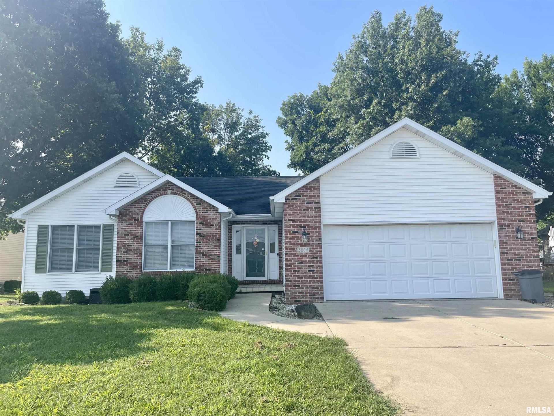 3804 Bluestem Court, Springfield, IL 62712 Main Photo