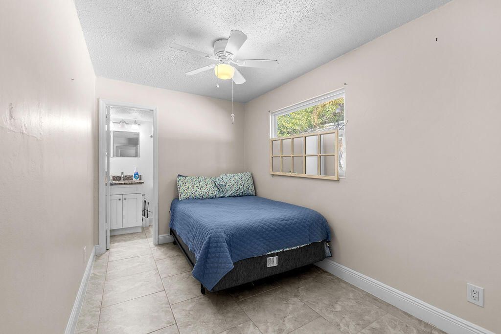 722 Granada Street, Unit A, Fort Pierce, FL 34949 Photo