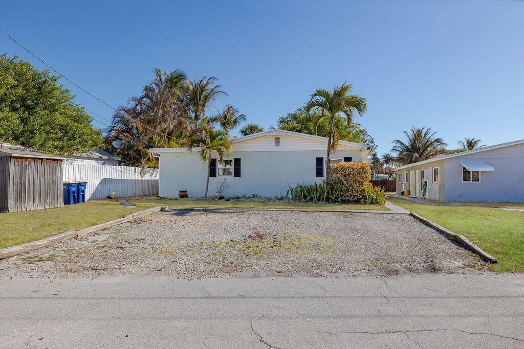 722 Granada Street, Unit A, Fort Pierce, FL 34949 Photo
