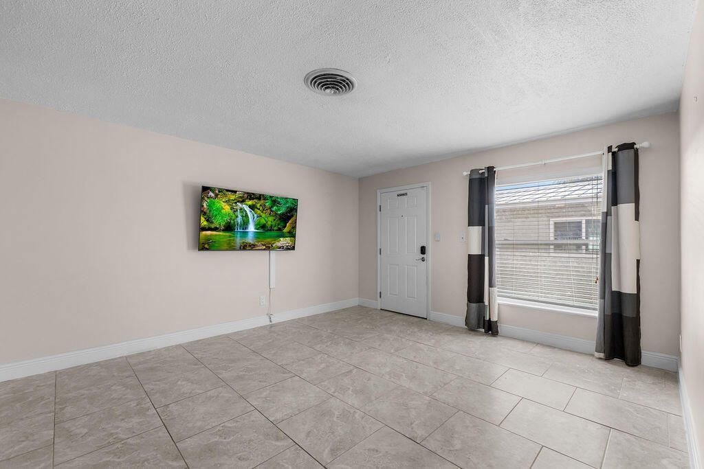722 Granada Street, Unit A, Fort Pierce, FL 34949 Photo