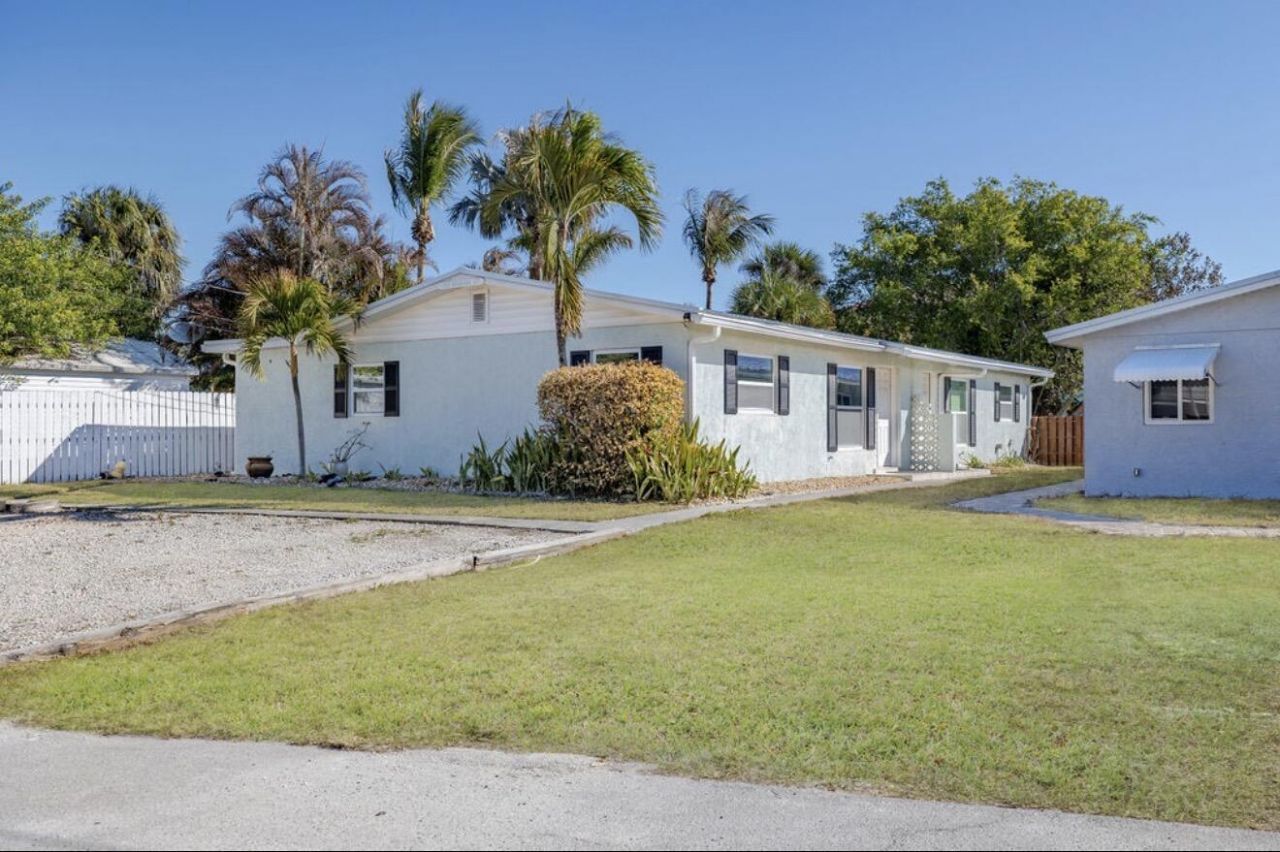 722 Granada Street, Unit A, Fort Pierce, FL 34949 Photo