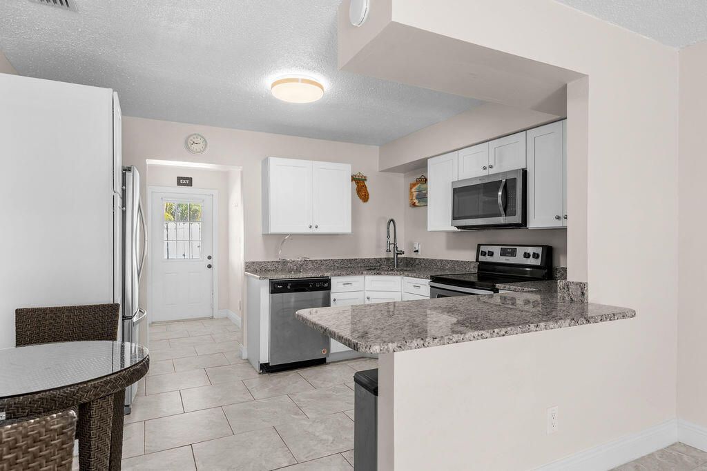 722 Granada Street, Unit A, Fort Pierce, FL 34949 Photo