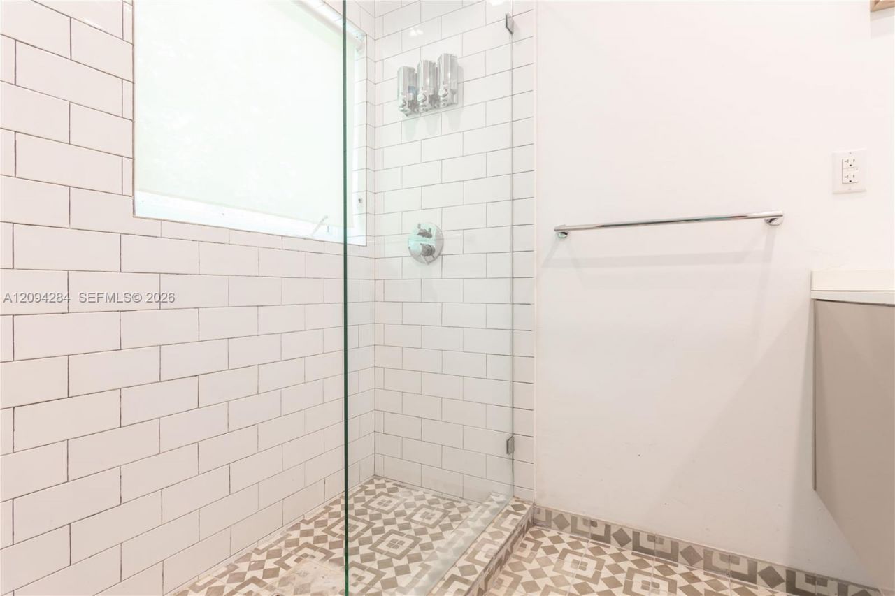 523 NE 68th St , Unit 1, Miami, FL 33138 Photo