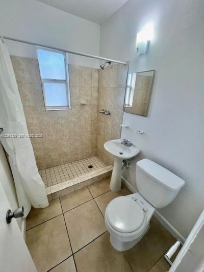 690 NE 85th St , Unit 1D, Miami, FL 33138 Photo