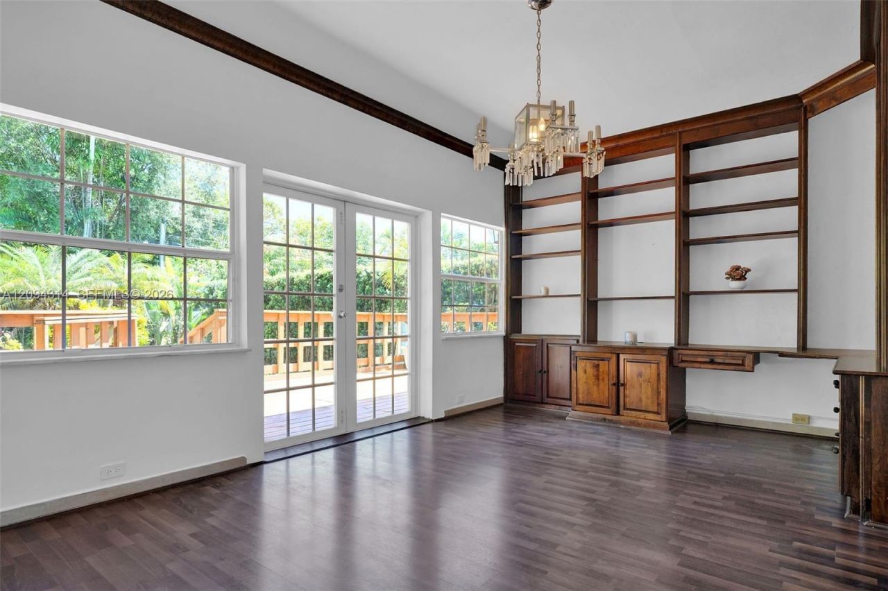 4529 Royal Palm Ave , Unit 4529, Miami Beach, FL 33140 Photo