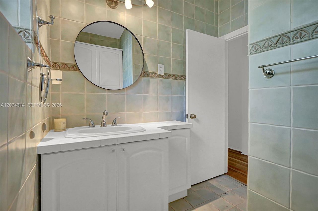 4529 Royal Palm Ave , Unit 4529, Miami Beach, FL 33140 Photo