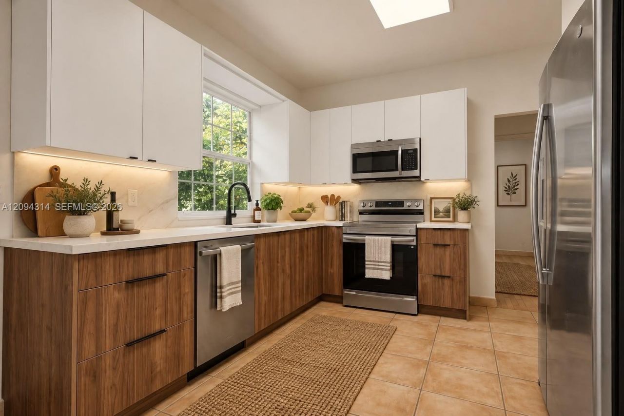 4529 Royal Palm Ave , Unit 4529, Miami Beach, FL 33140 Photo