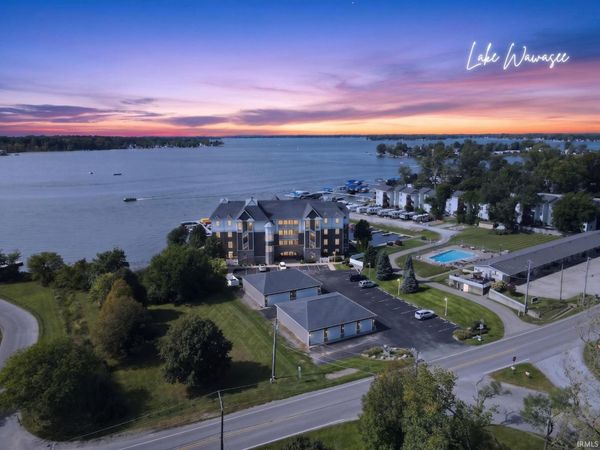 10005 N Turkey Creek Road, Unit 3, Syracuse, IN 46567