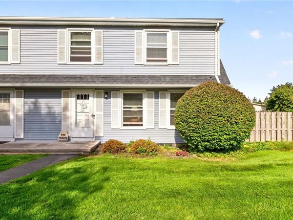 17 Huntsman Way , Webster, NY 14580
