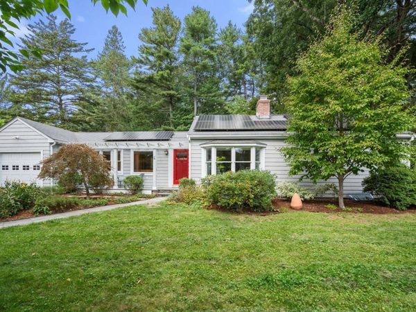 6 Hayward Road, Wayland, MA 01778