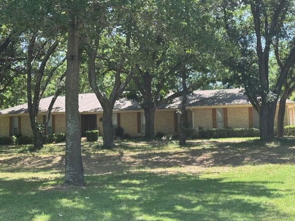 8260 Tudor Lane, Argyle, TX 76226
