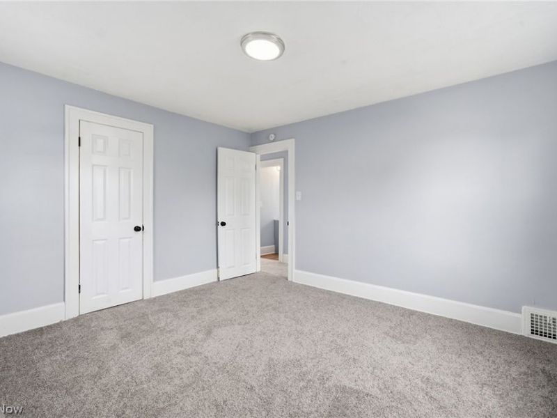 5171 Thomas Street , Maple Heights, OH 44137 Photo 23