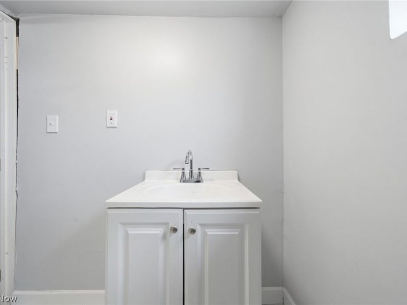 5171 Thomas Street , Maple Heights, OH 44137 Photo 29
