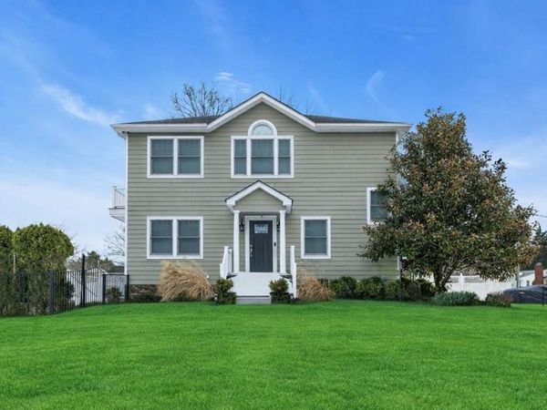 300 Fiddler Lane , Greenport, NY 11944