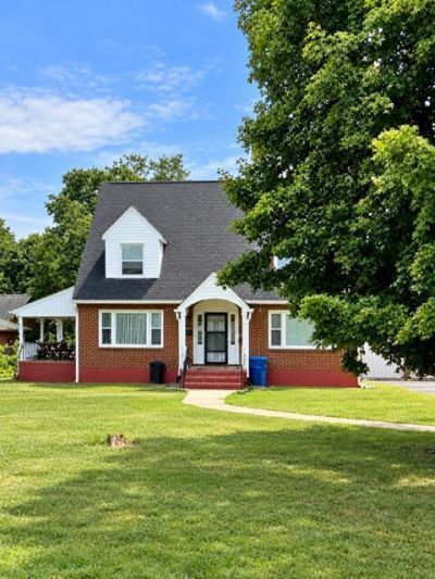 2924 Cove Rd Nw, Roanoke, VA 24017 Main Photo