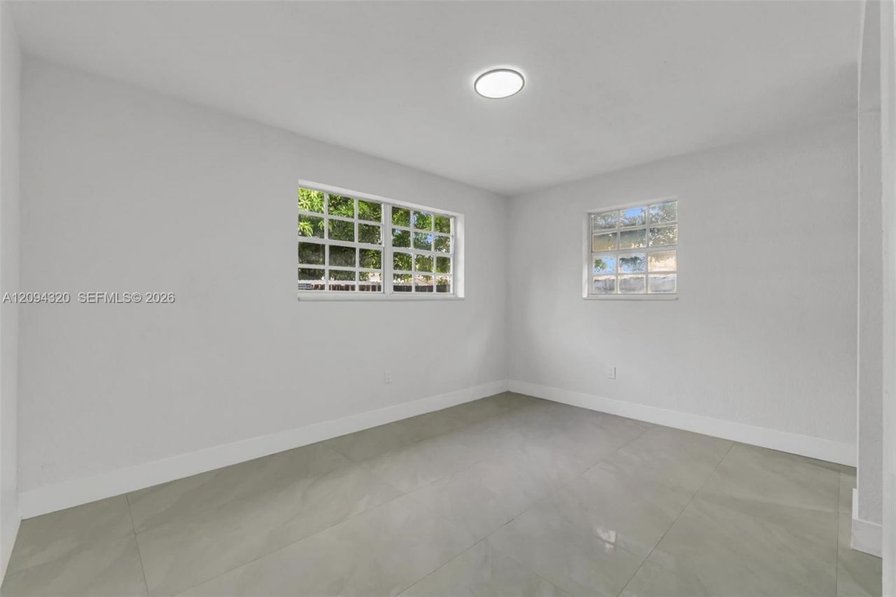 2637 Nassau Dr , Miramar, FL 33023 Photo
