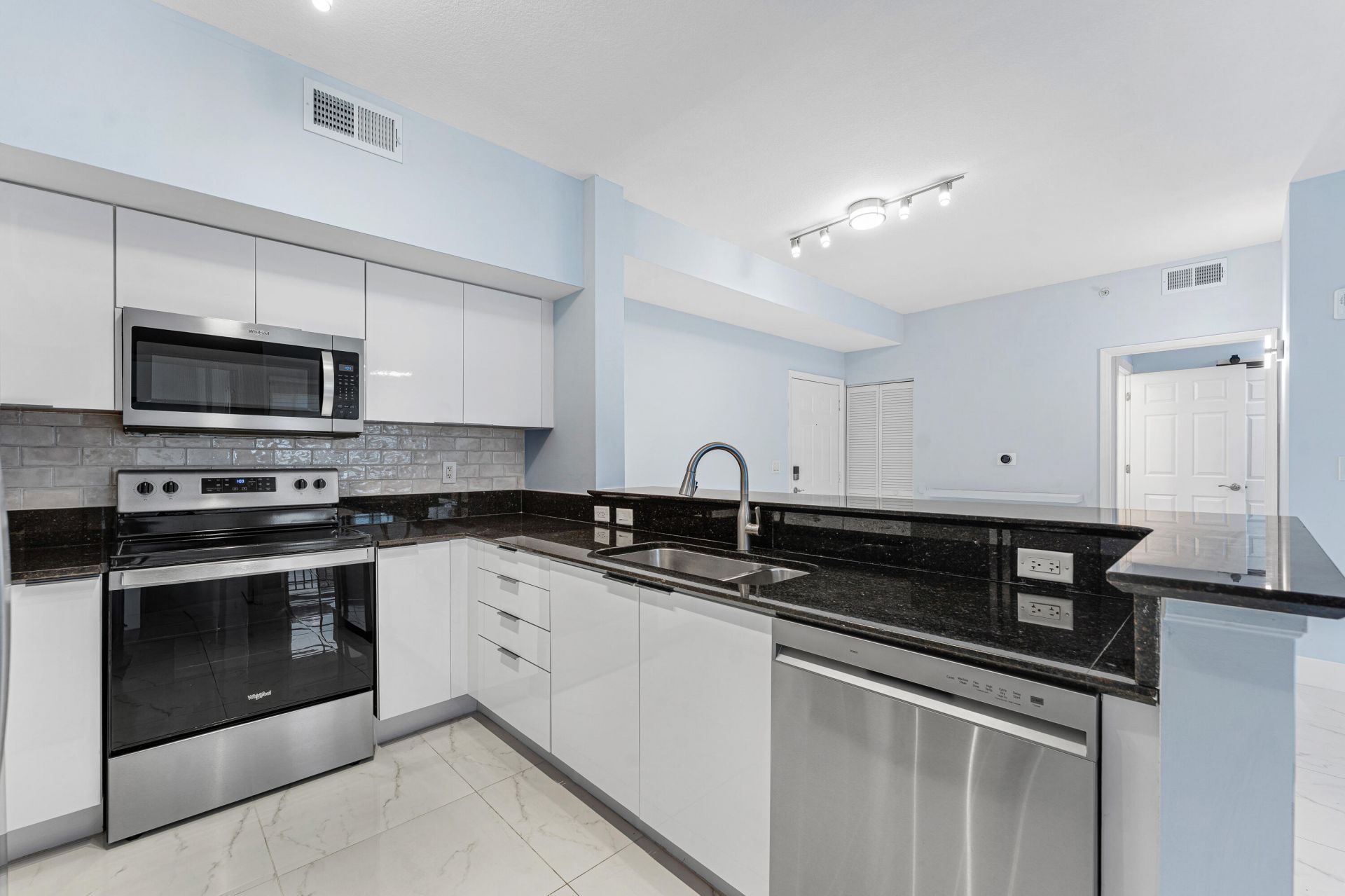 233 S Federal Highway, Unit 605, Boca Raton, FL 33432 Photo