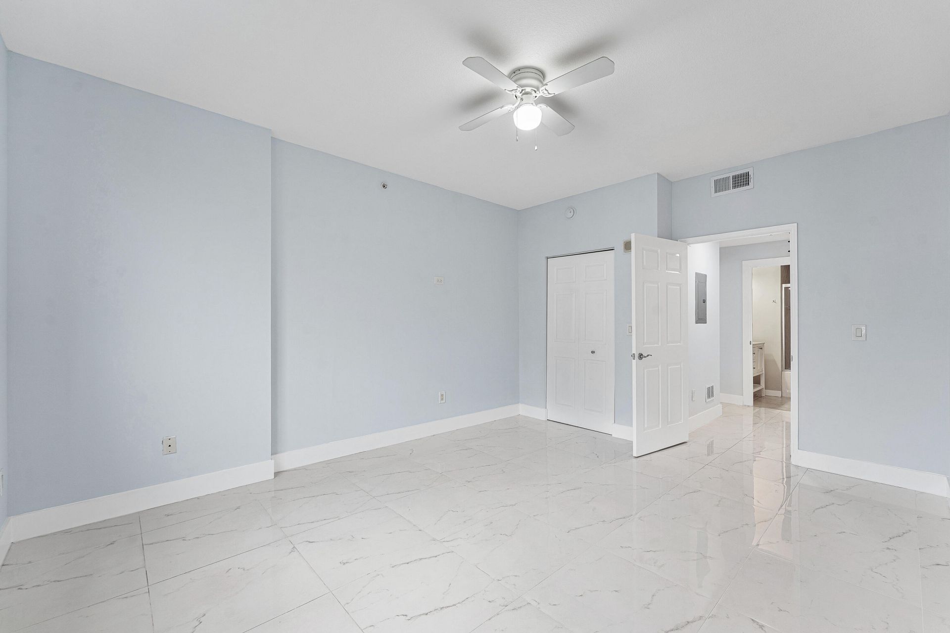 233 S Federal Highway, Unit 605, Boca Raton, FL 33432 Photo