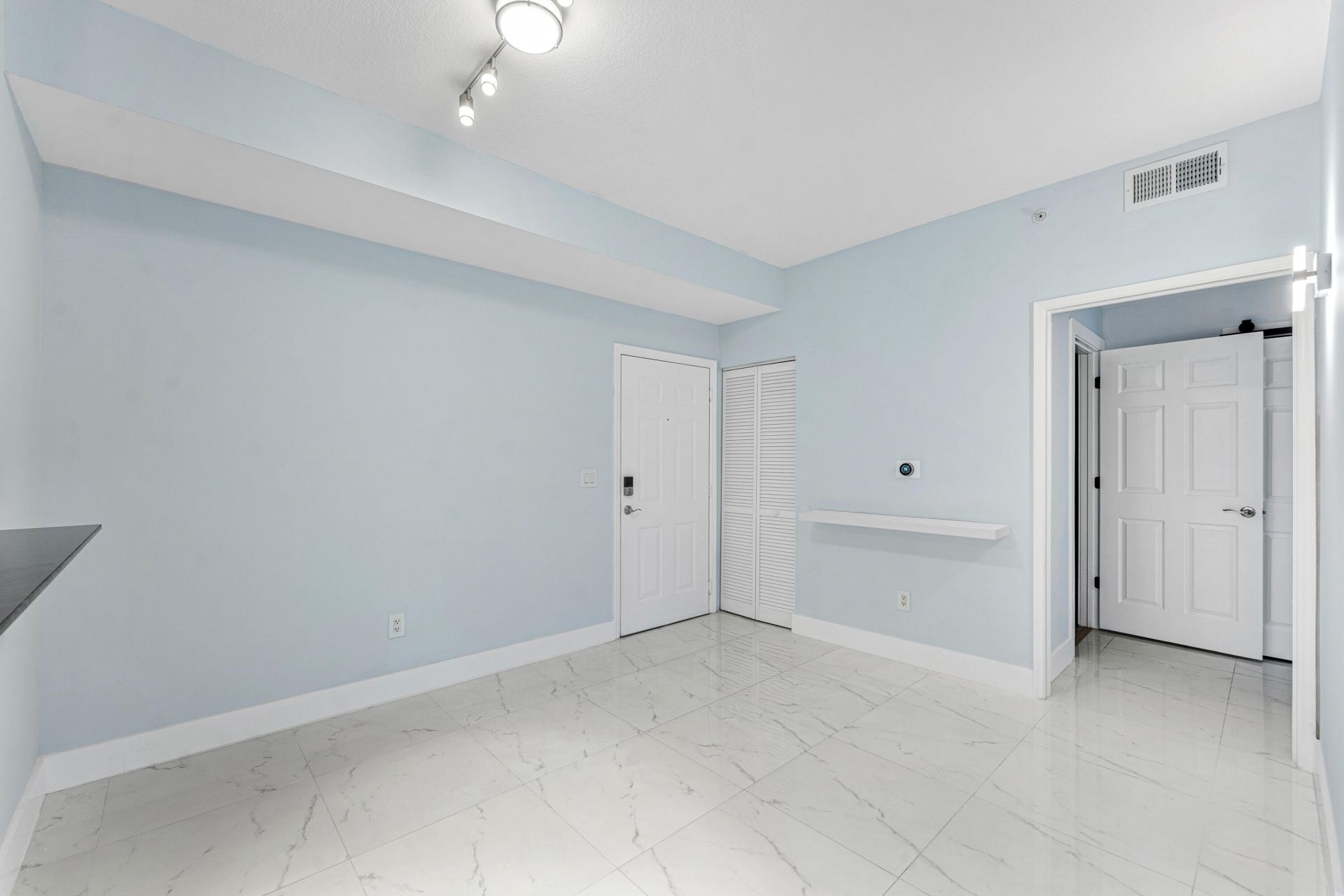 233 S Federal Highway, Unit 605, Boca Raton, FL 33432 Photo