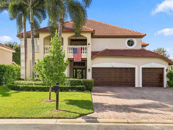 217 LONE PINE Drive, Palm Beach Gardens, FL 33410