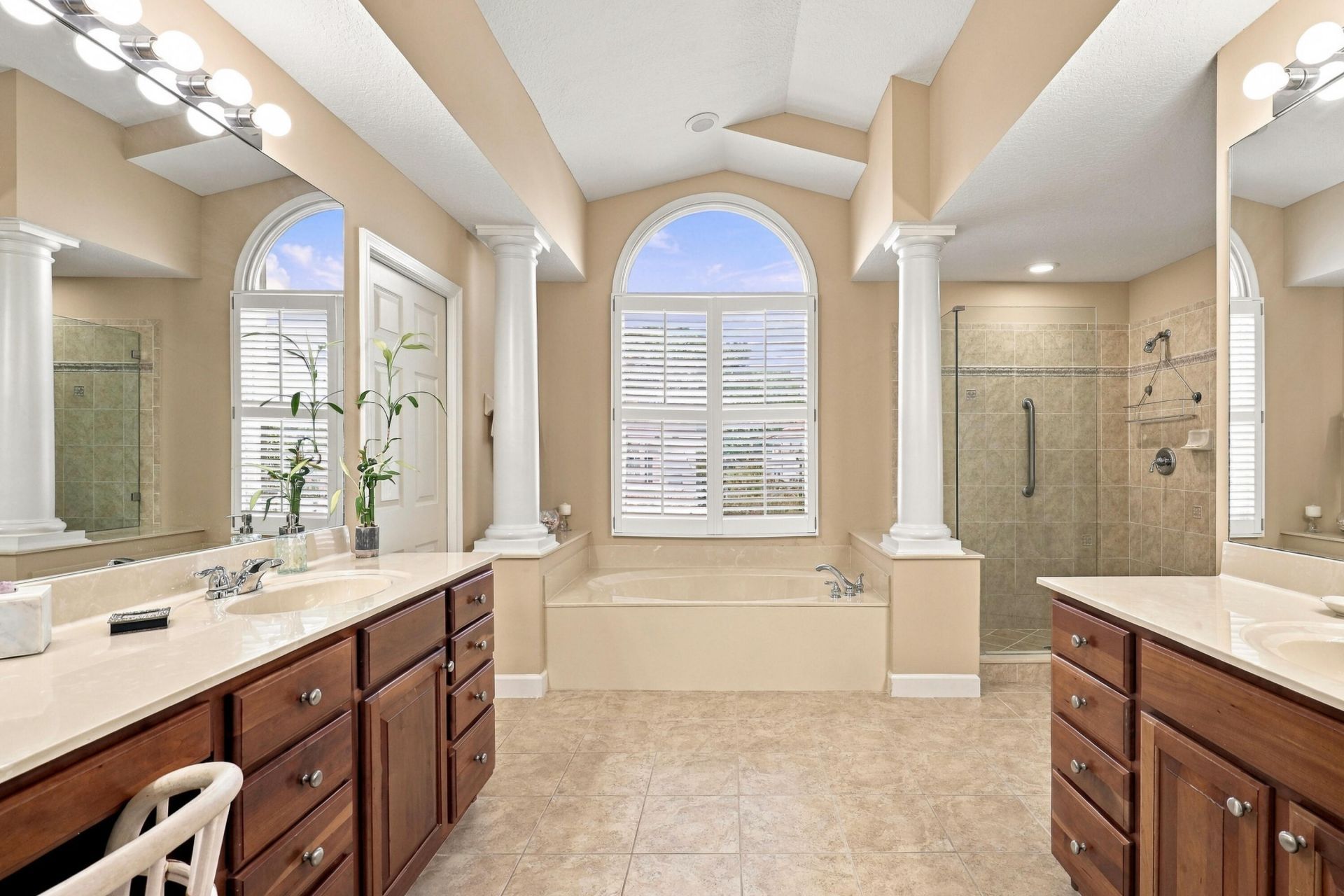 217 Lone Pine Drive, Palm Beach Gardens, FL 33410 Photo