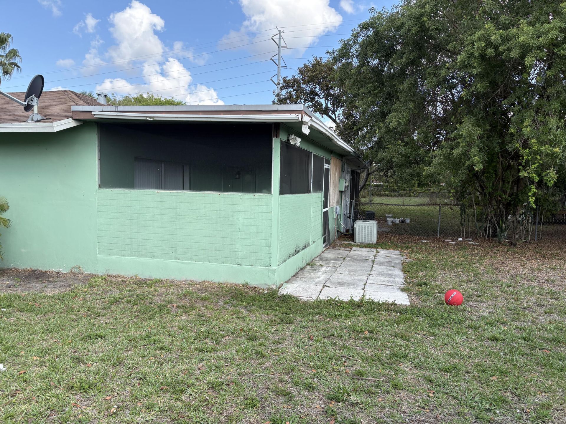 5954 Bahama Court, West Palm Beach, FL 33407 Photo
