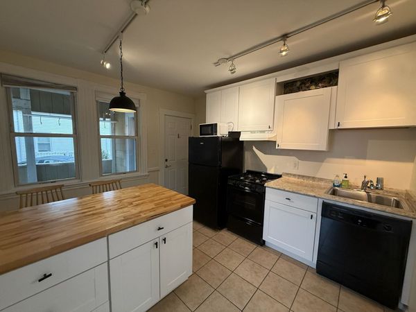 259 Beacon, Unit 2, Somerville, MA 02143