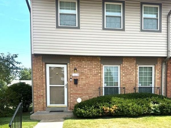 2084 Carefree Lane, Florissant, MO 63033