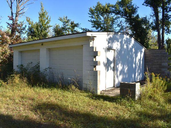 5780 Bear Lake Road, Johannesburg, MI 49751