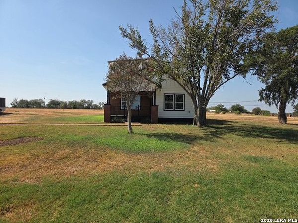 1348 PITTMAN RD, St Hedwig, TX 78152