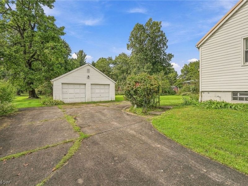 12930 Edison Street NE, Alliance, OH 44601 Photo 26