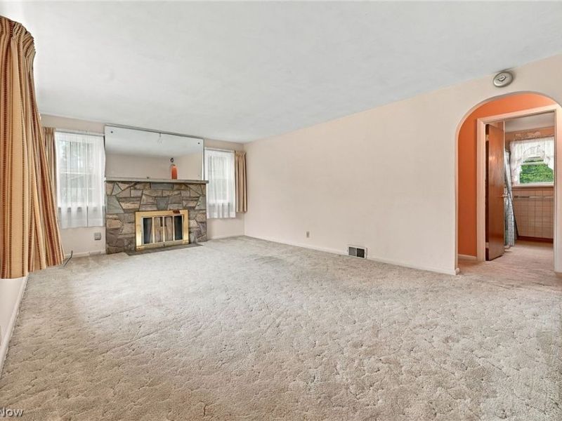 12930 Edison Street NE, Alliance, OH 44601 Photo 8