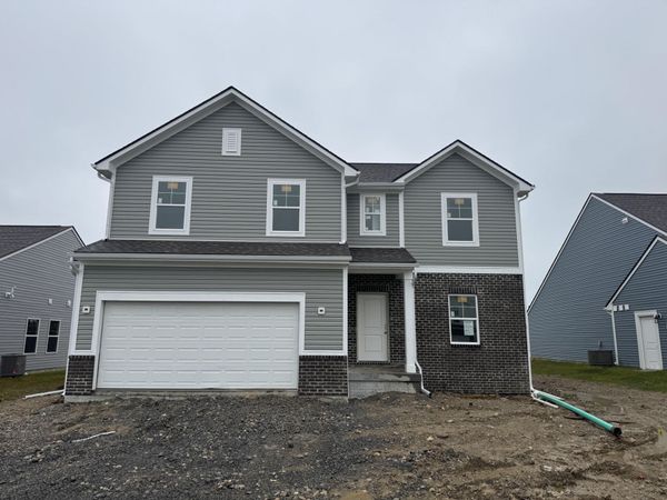 332 White Pines Drive, Bellefontaine, OH 43311