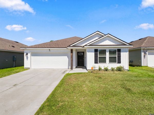 713 Aleppo Ln, Zachary, LA 70791