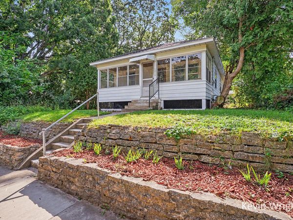 1014 Short Street NE, Grand Rapids, MI 49503