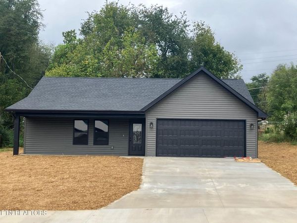 102 Campton Lane, Maynardville, TN 37807
