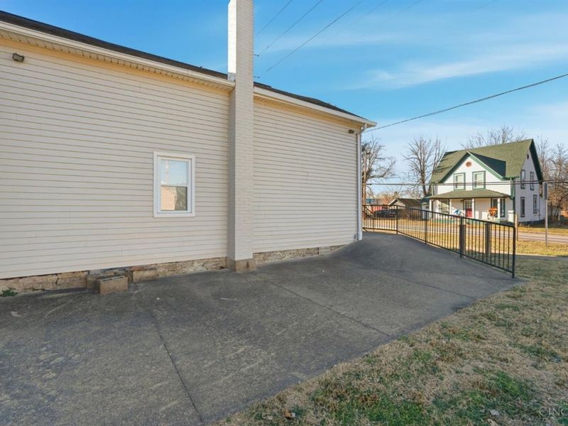8088 S State Route 48, Maineville, OH 45039 Photo 3