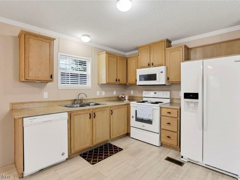 2445 Columbus-Lancaster Road NW, Unit 87, Lancaster, OH 43130 Photo 14