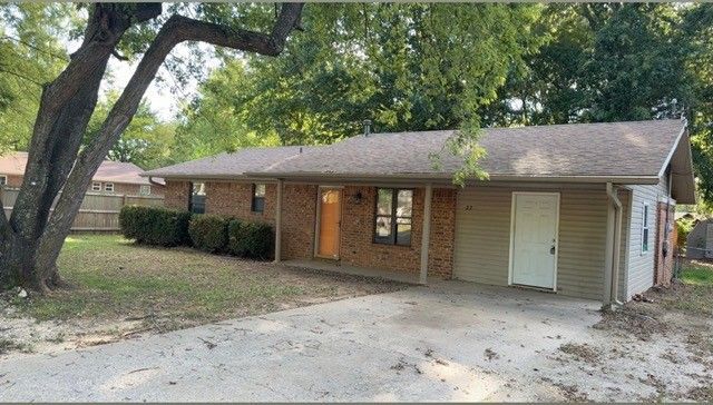 77 S Locust Street , Farmington, AR 72730 Main Photo