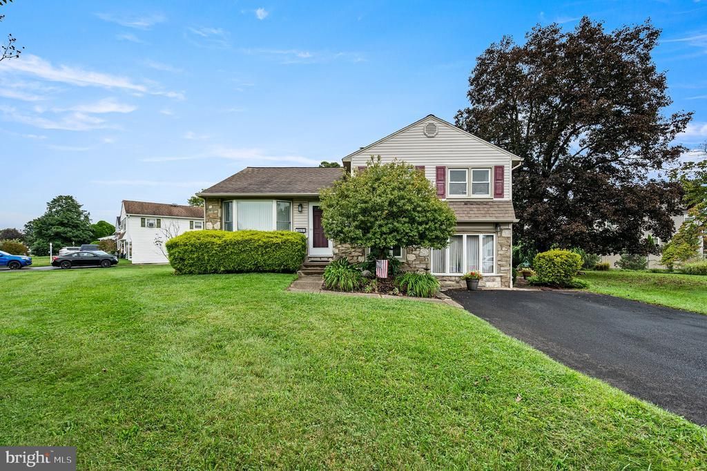 165 HENRY AVENUE, WARMINSTER, PA 18974