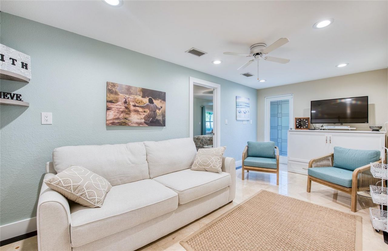 103 Royal Court, Safety Harbor, FL 34695 Photo