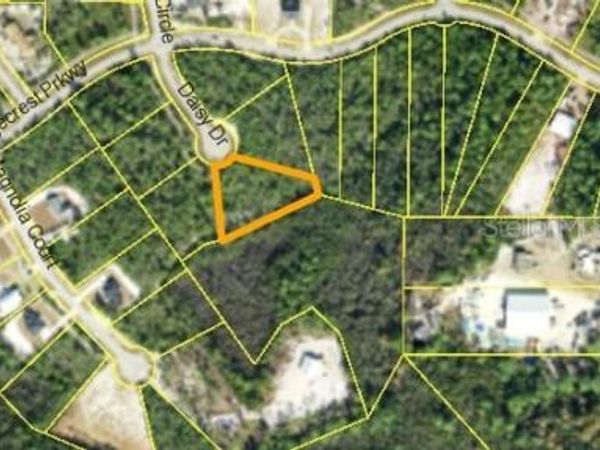 355 DAISY DRIVE , EASTPOINT, FL 32328