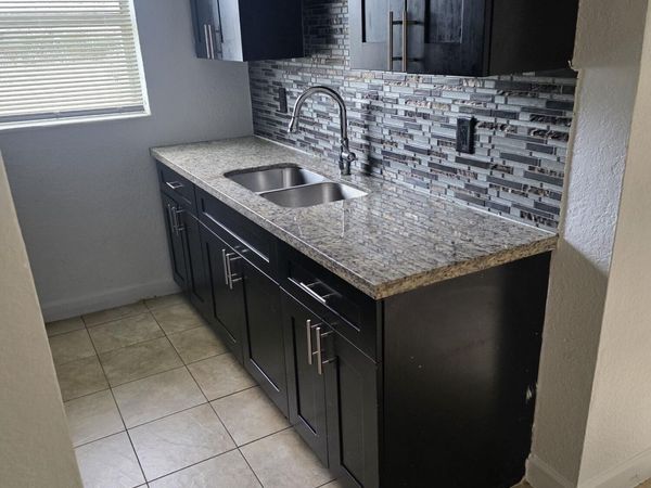 3941 NW 30TH Terrace NW, Unit 2, Lauderdale Lakes, FL 33309