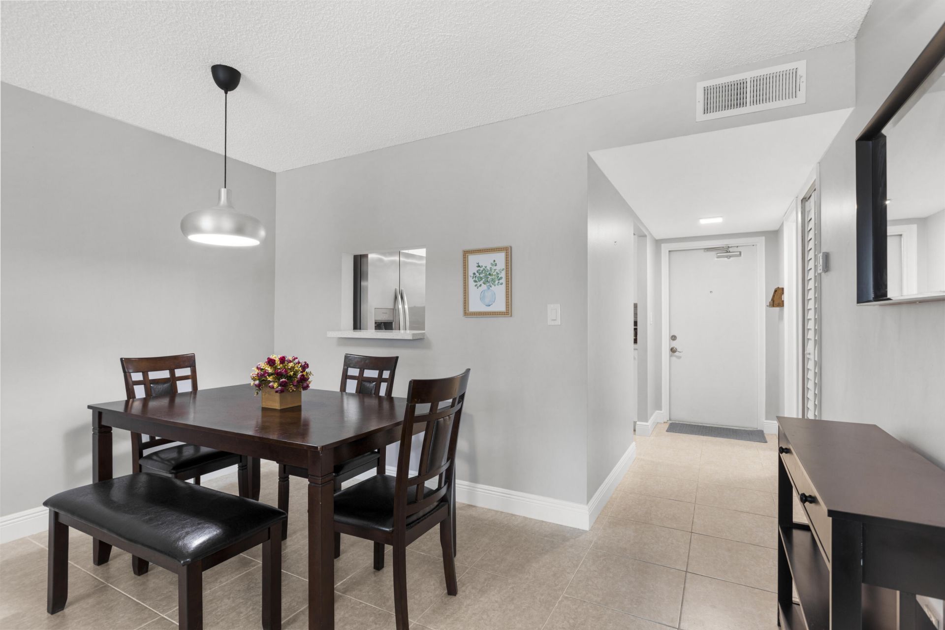9700 Sunrise Lakes Boulevard, Unit 101, Sunrise, FL 33322 Photo