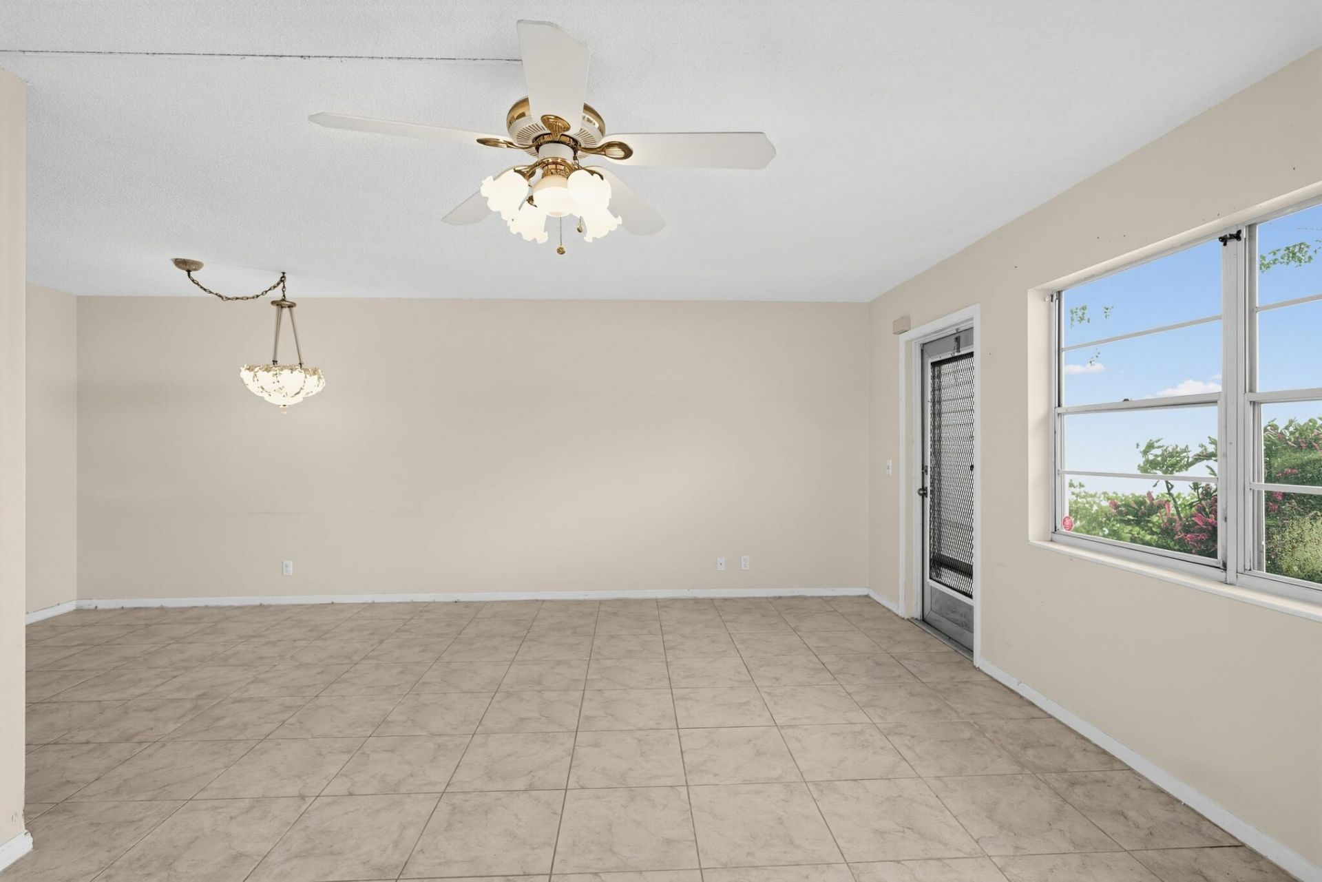 245 Camden K, West Palm Beach, FL 33417 Photo