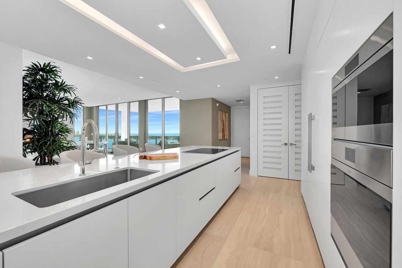 4714 N Flagler Drive, Unit 1804, West Palm Beach, FL 33407 Photo