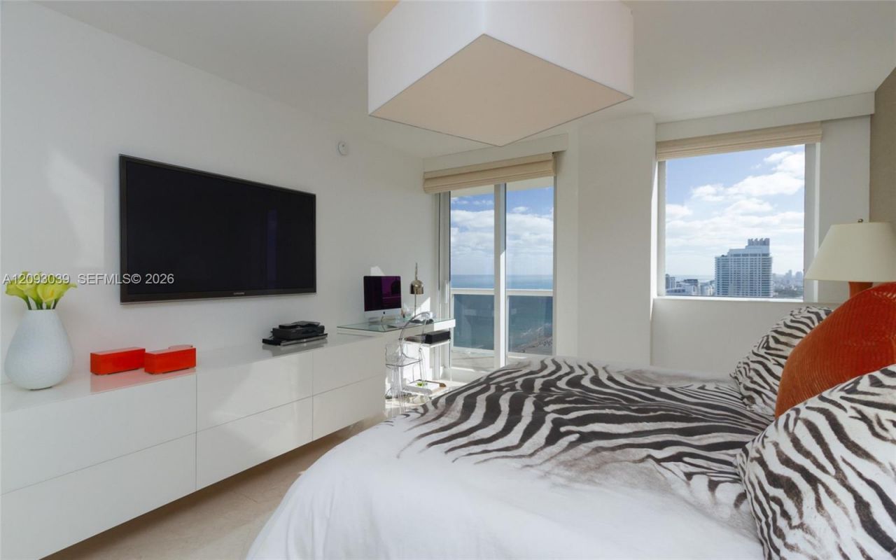 4775 Collins Ave , Unit 3203, Miami Beach, FL 33140 Photo