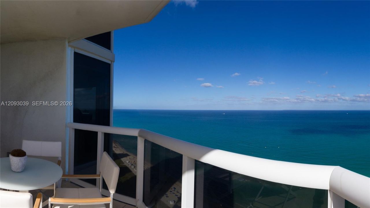 4775 Collins Ave , Unit 3203, Miami Beach, FL 33140 Photo
