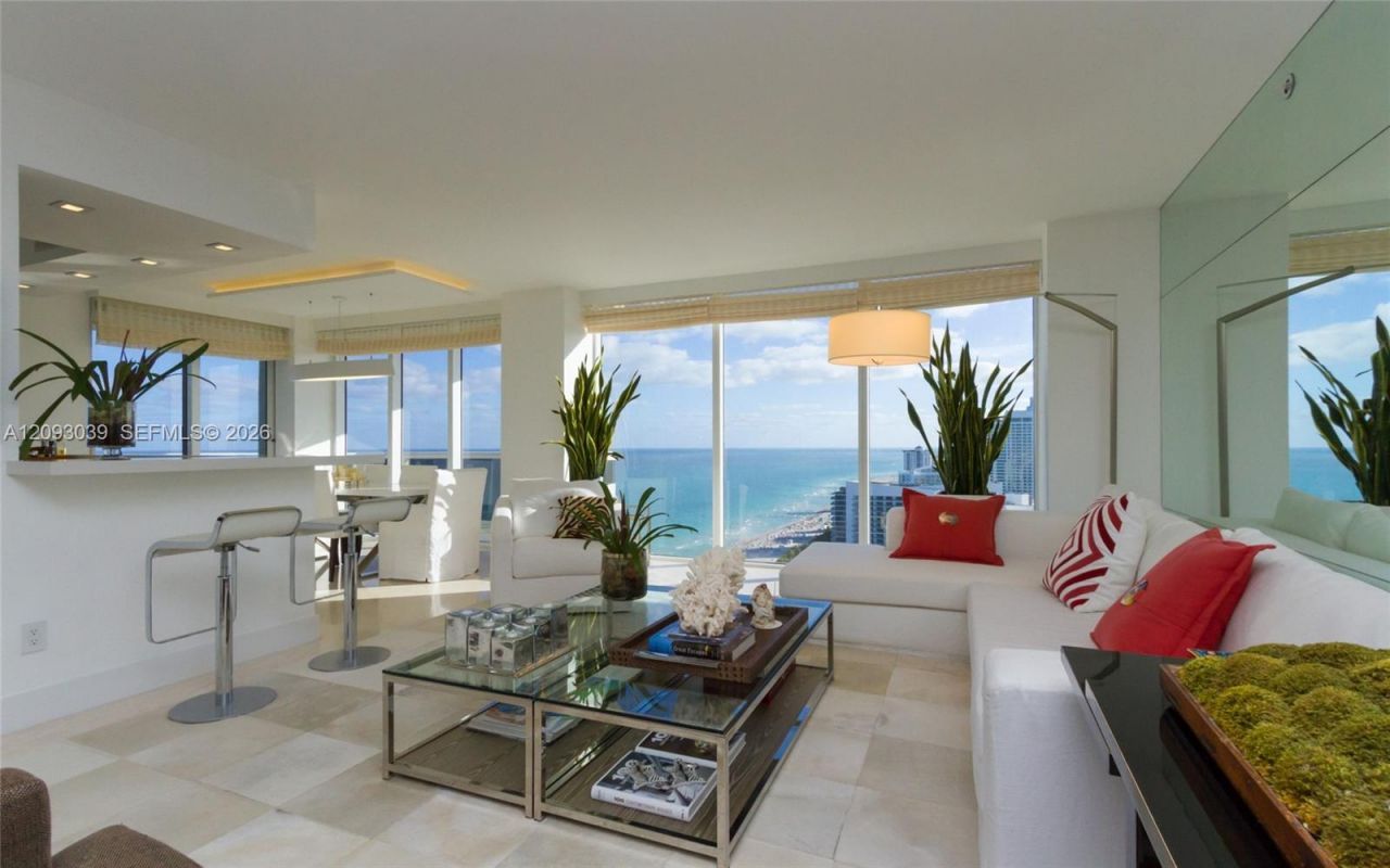 4775 Collins Ave , Unit 3203, Miami Beach, FL 33140 Photo